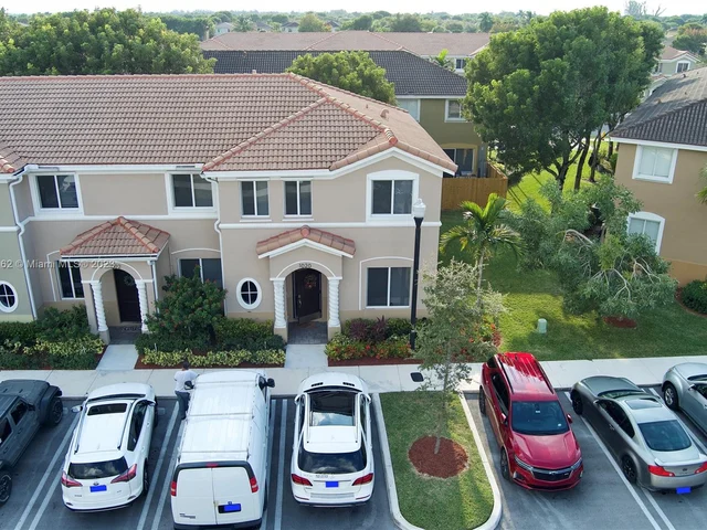 1020 SE 23rd Ter # 1020, Homestead FL 33035