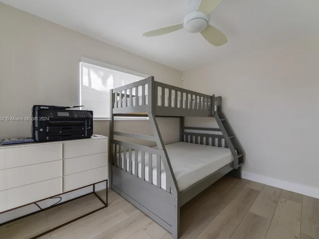 1380 SW 56th Ave, Plantation FL 33317