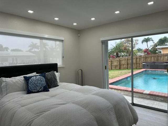 1380 SW 56th Ave, Plantation FL 33317