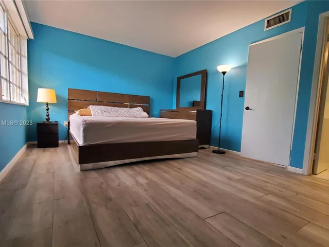 8302 SW 103rd Ave, Miami FL 33173