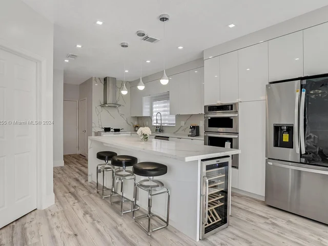 13833 SW 124th Ave Rd, Miami FL 33186