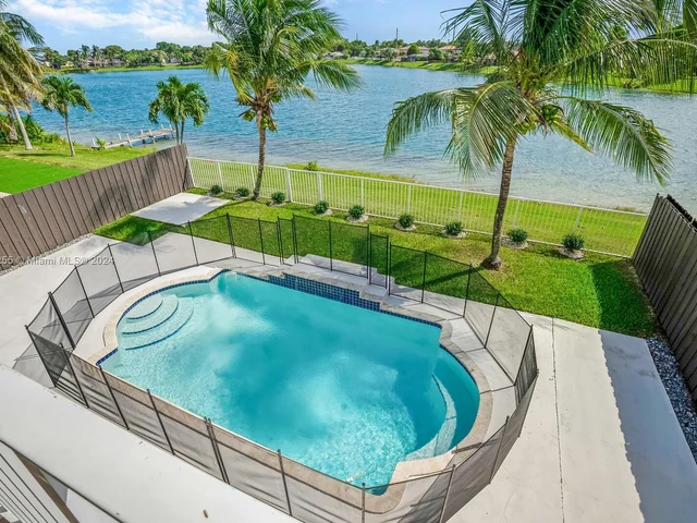 13833 SW 124th Ave Rd, Miami FL 33186