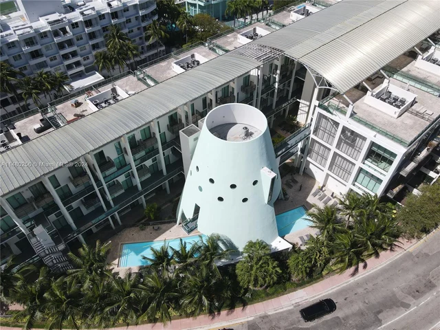 6000 Collins Ave # 528, Miami Beach FL 33140