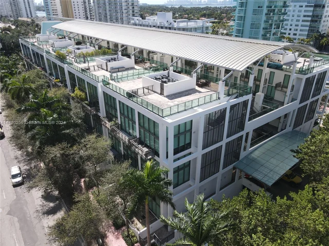6000 Collins Ave # 528, Miami Beach FL 33140