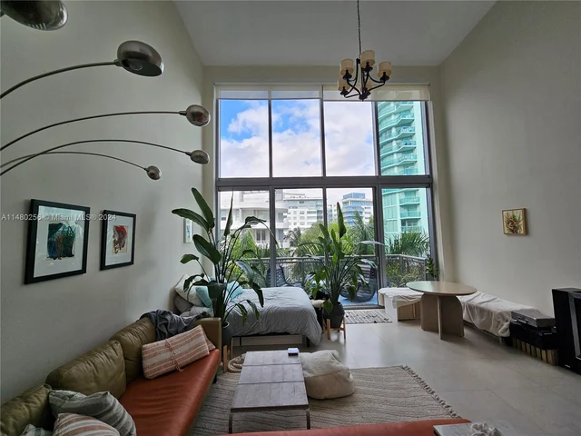 6000 Collins Ave # 528, Miami Beach FL 33140