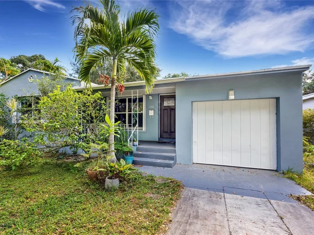 1330 NE 132nd St, North Miami FL 33161