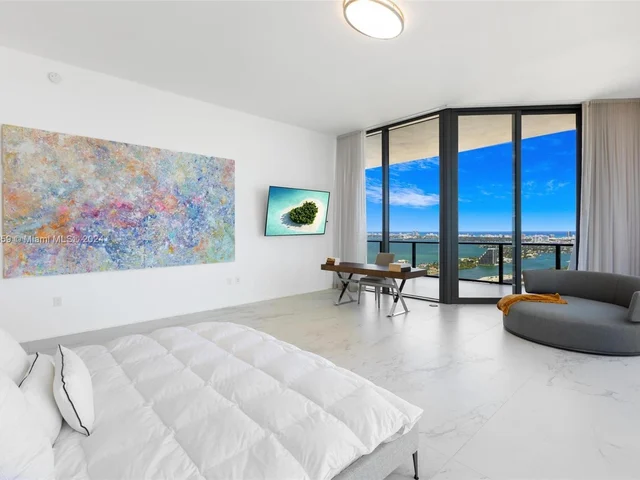 1000 Biscayne Blvd # 4901, Miami FL 33132