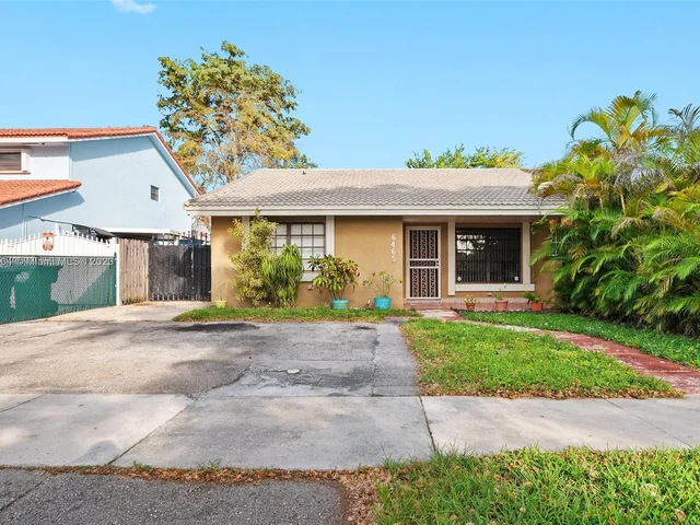 6465 SW 135 Ave, Miami FL 33183
