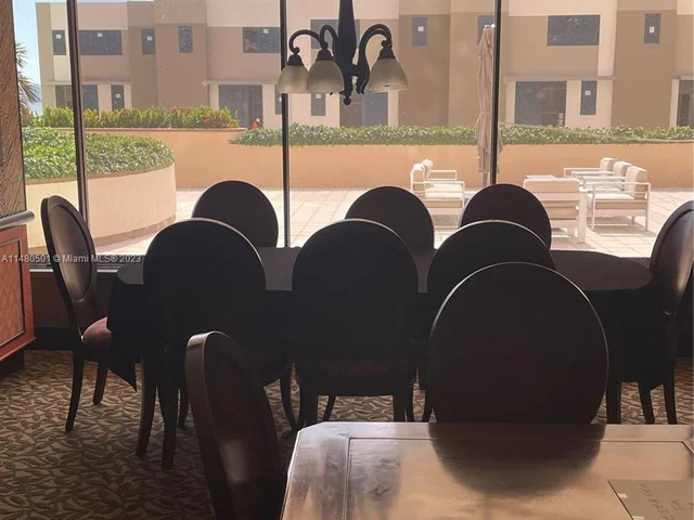 1800 NE 114th St # 1201, Miami FL 33181