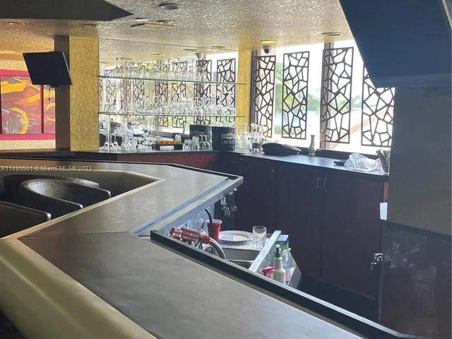 1800 NE 114th St # 1201, Miami FL 33181