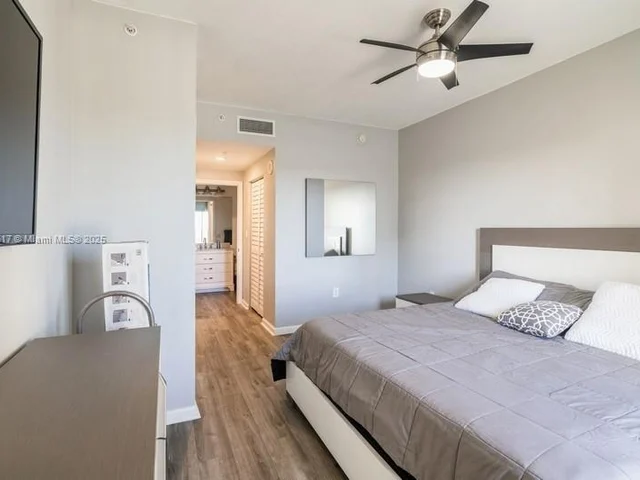 511 SE 5th Ave # 908, Fort Lauderdale FL 33301