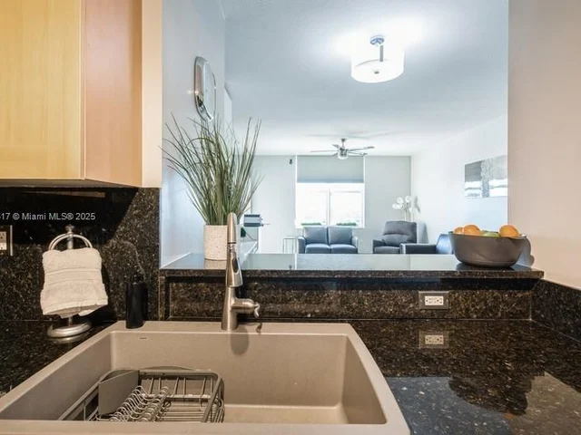 511 SE 5th Ave # 908, Fort Lauderdale FL 33301