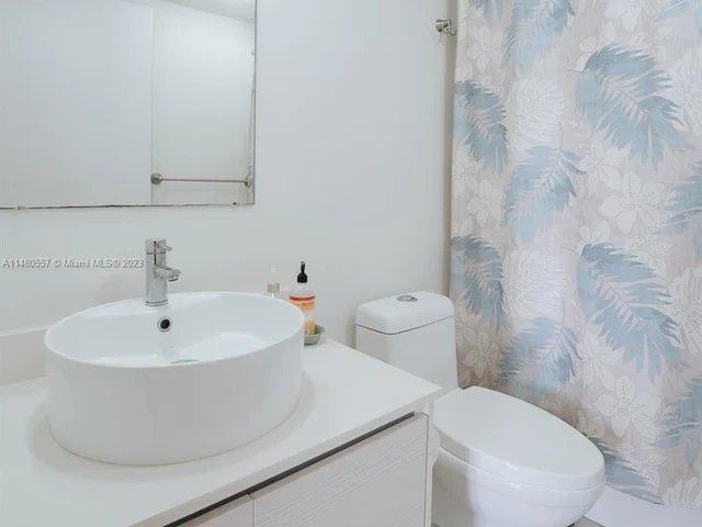 2600 E Hallandale Beach Blvd # T1201, Hallandale Beach FL 33009