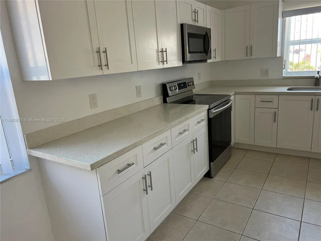 2600 S Ocean Dr # S209, Hollywood FL 33019