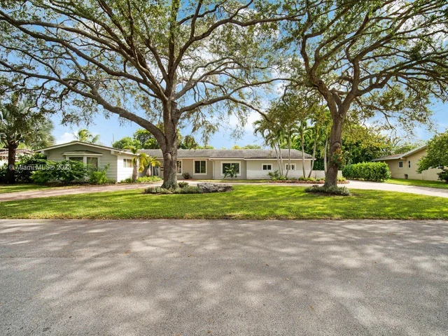7820 SW 134 Ter, Pinecrest FL 33156
