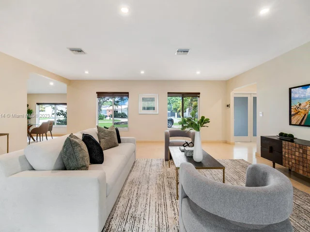 7820 SW 134 Ter, Pinecrest FL 33156