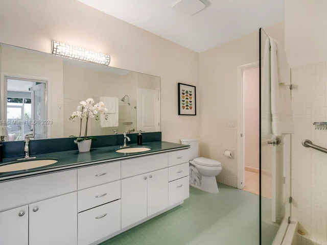 7820 SW 134 Ter, Pinecrest FL 33156