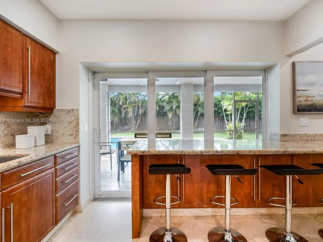 7820 SW 134 Ter, Pinecrest FL 33156