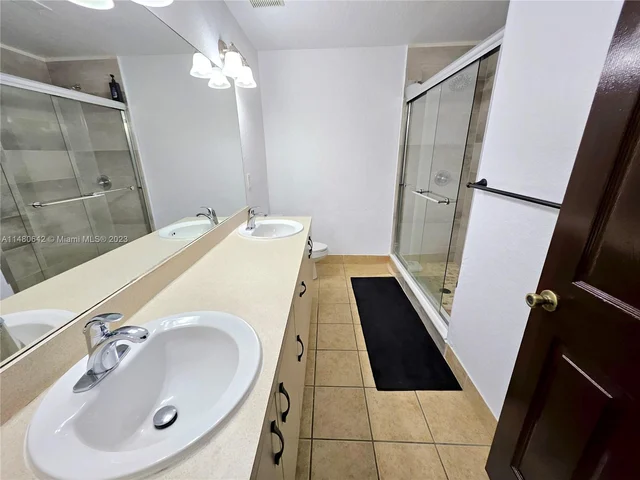 2941 Riverside Dr # 207, Coral Springs FL 33065