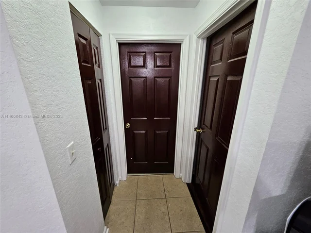 2941 Riverside Dr # 207, Coral Springs FL 33065