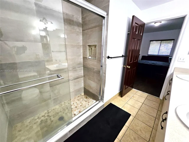 2941 Riverside Dr # 207, Coral Springs FL 33065