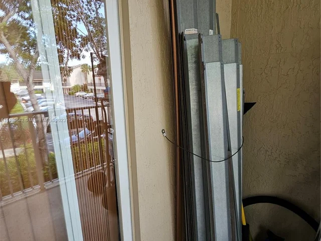 2941 Riverside Dr # 207, Coral Springs FL 33065