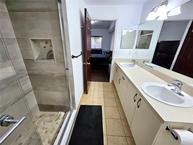 2941 Riverside Dr # 207, Coral Springs FL 33065