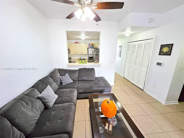 2941 Riverside Dr # 207, Coral Springs FL 33065