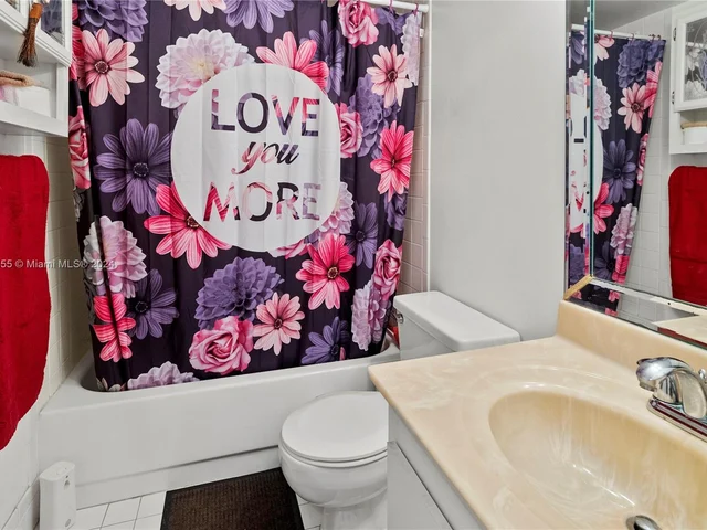 1251 SW 134th Way # 213A, Pembroke Pines FL 33027