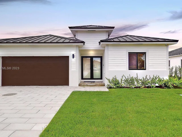 17776 SW 176 ST, Miami FL 33187