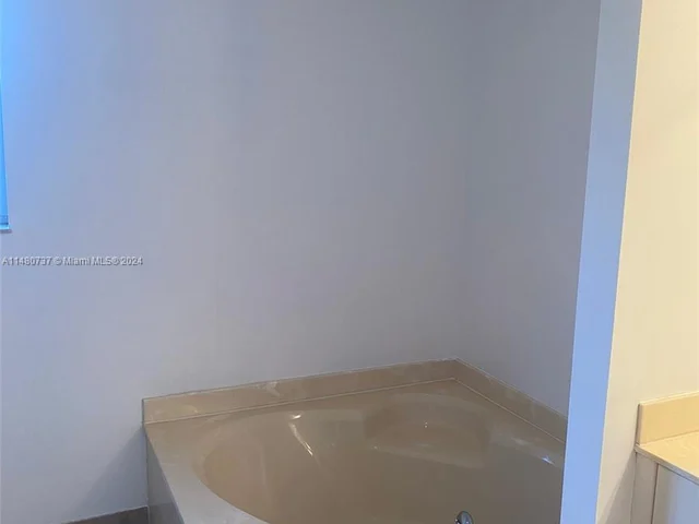 1446 NW 34 Way # 1446, Lauderhill FL 33311