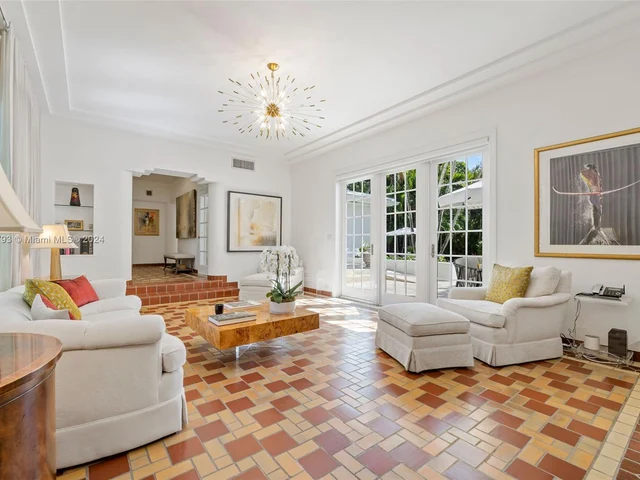 2601 De Soto Blvd, Coral Gables FL 33134