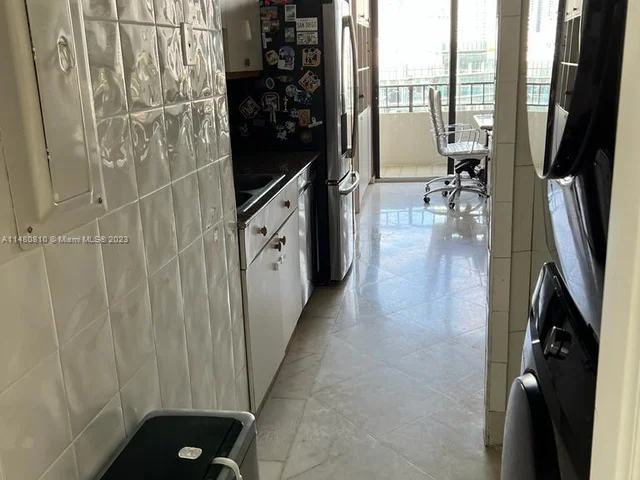 520 Brickell Key Dr # A1115, Miami FL 33131