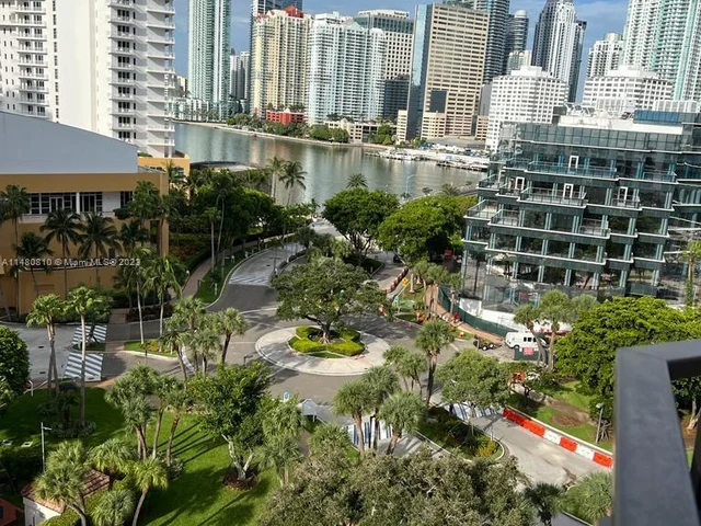 520 Brickell Key Dr # A1115, Miami FL 33131