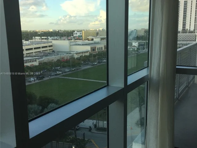 3301 NE 1st Ave # H0803, Miami FL 33137