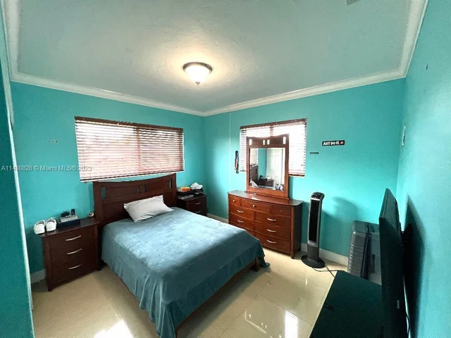 3540 NW 81st Ter, Miami FL 33147