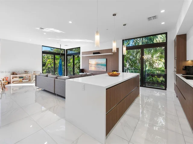 909 NE 16th Ter # 3, Fort Lauderdale FL 33304