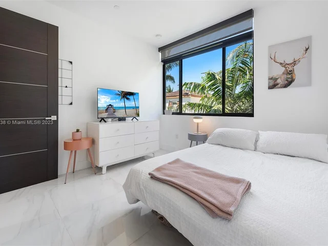 909 NE 16th Ter # 3, Fort Lauderdale FL 33304