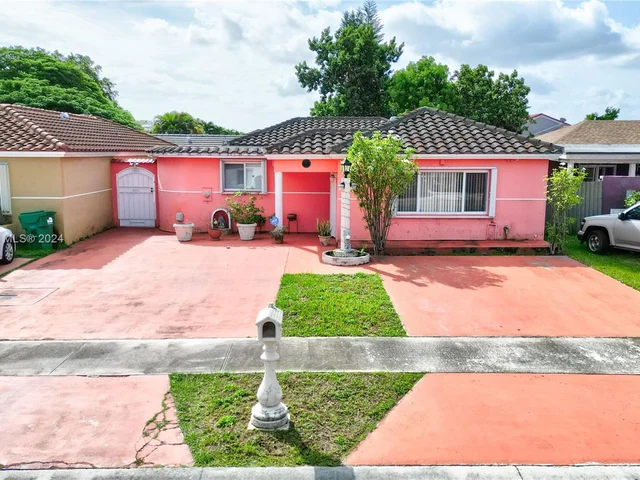 14726 SW 82nd Ter, Miami FL 33193