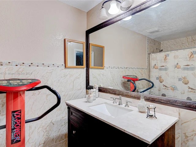 14726 SW 82nd Ter, Miami FL 33193