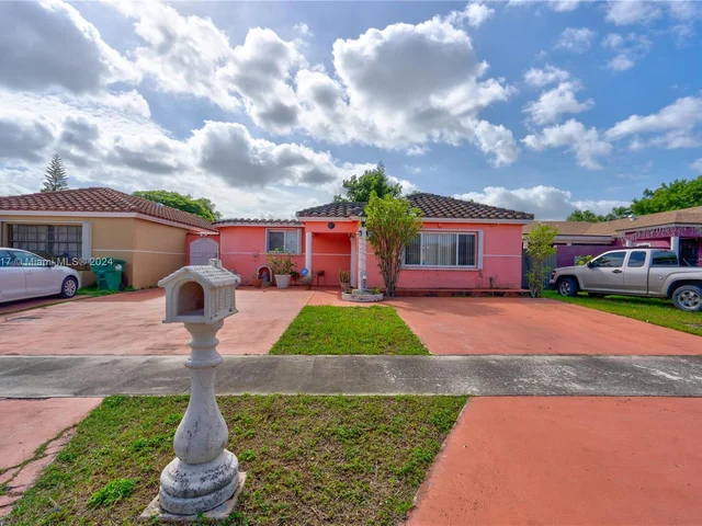 14726 SW 82nd Ter, Miami FL 33193