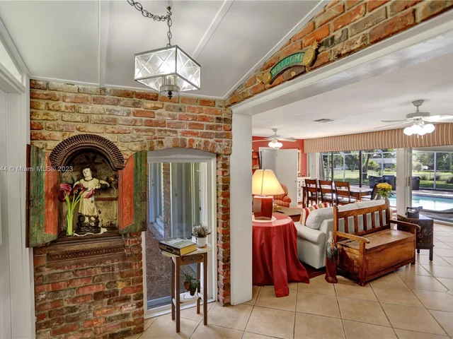 7840 SW 139th Ter, Palmetto Bay FL 33158