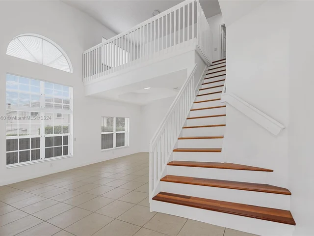 11300 NW 58th Ter, Doral FL 33178