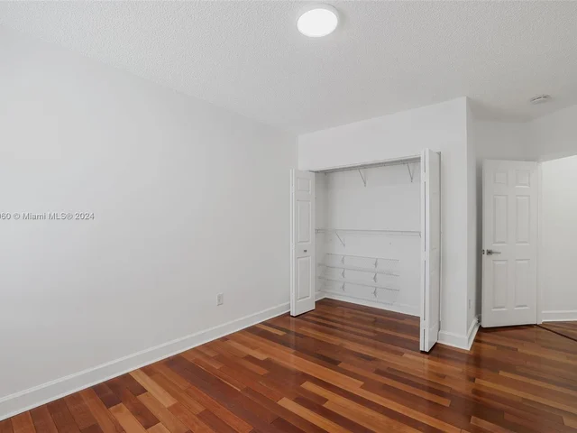 11300 NW 58th Ter, Doral FL 33178