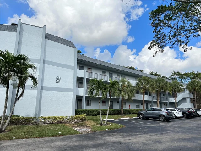 8380 Sands Point Blvd # J208, Tamarac FL 33321