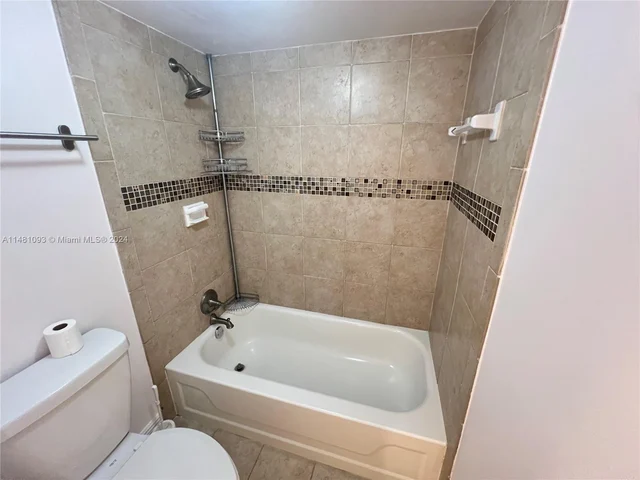 8380 Sands Point Blvd # J208, Tamarac FL 33321