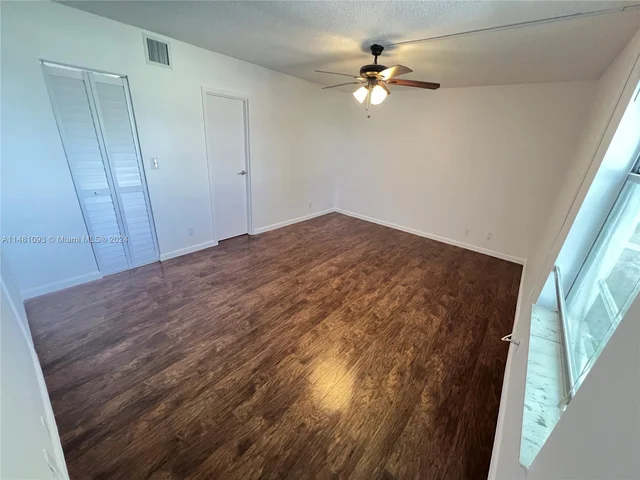 8380 Sands Point Blvd # J208, Tamarac FL 33321