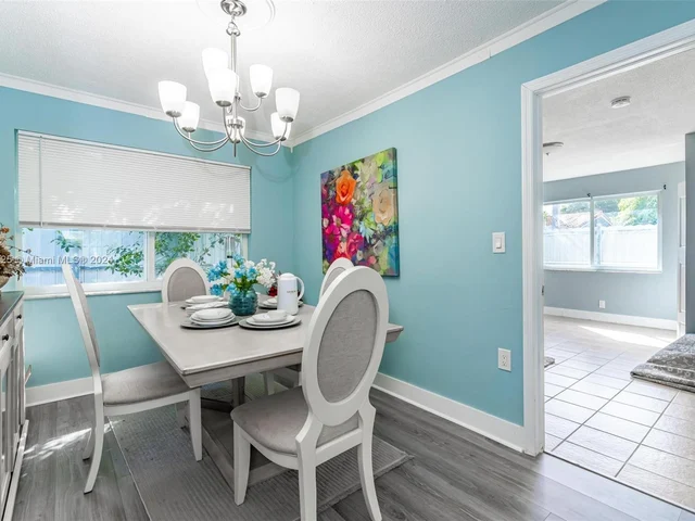 2500 NW 55th St, Tamarac FL 33309