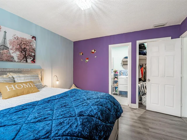 2500 NW 55th St, Tamarac FL 33309