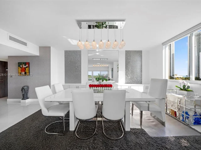 300 Bayview Dr # 616, Sunny Isles Beach FL 33160